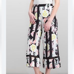 FRENCH CONNECTION Enoshima Suiting Culottes Wide Leg Pants Black Floral Size 2
